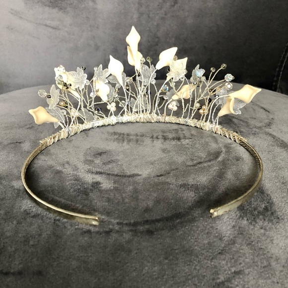 Vintage Handmade Tiara 👸🏼 - Picture 6 of 13